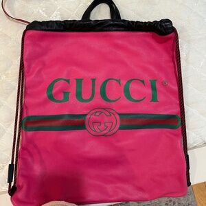 GUCCI PINK LEATHER LOGO PRINT DRAWSTRING BACKPACK